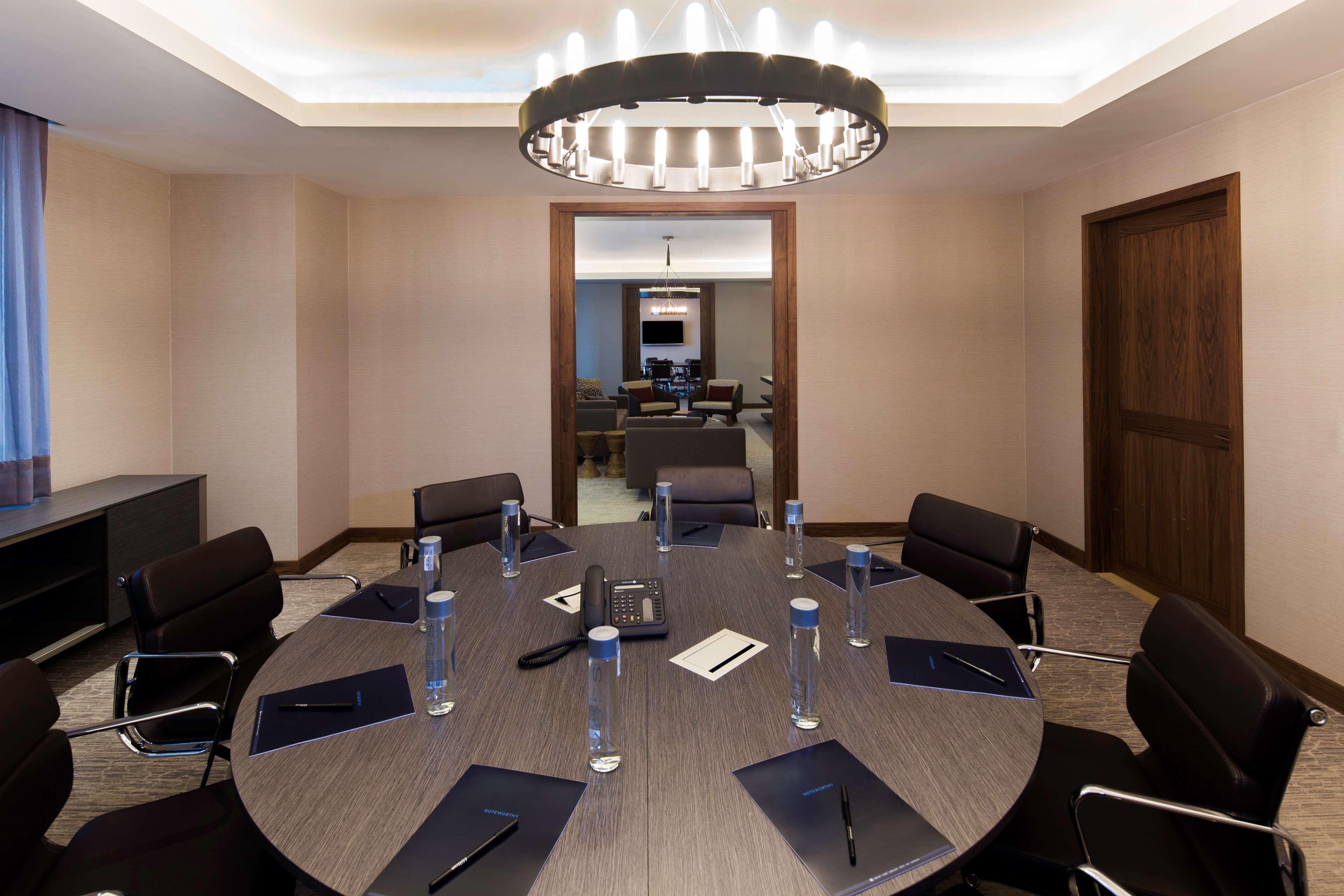 Hilton Mexico City Santa Fe Экстерьер фото